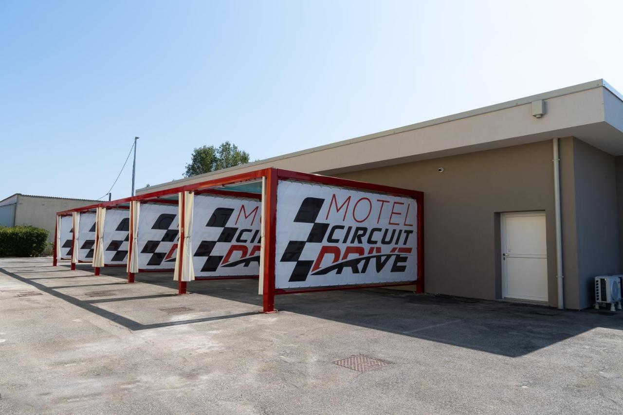 Motel Circuit Drive Cingia De' Botti Dış mekan fotoğraf